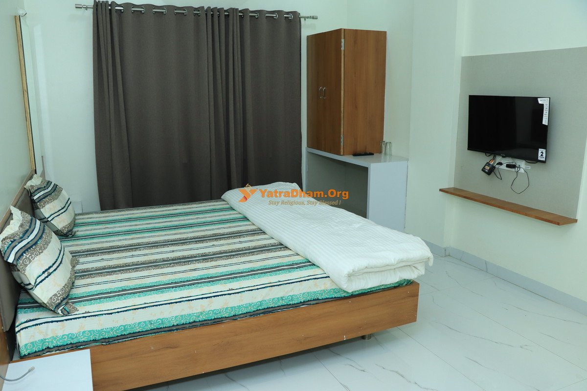 Grishneshwar Hotel Mayur Residency 2 Bed Room View