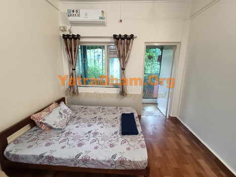 Prasad's Accommodation Ganeshpuri Room