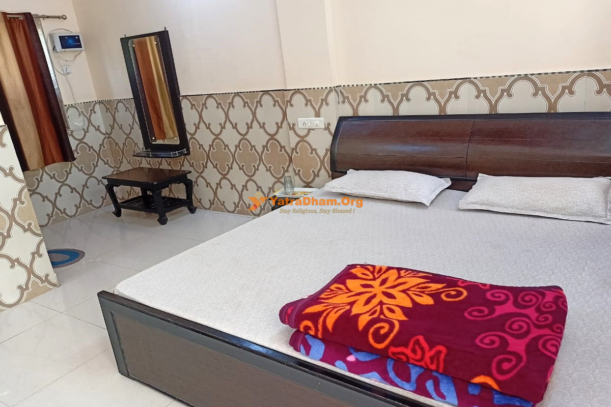 Banwaripur Shri Digamber Jaiswal Jain Dharamshala 2 Bed Room View