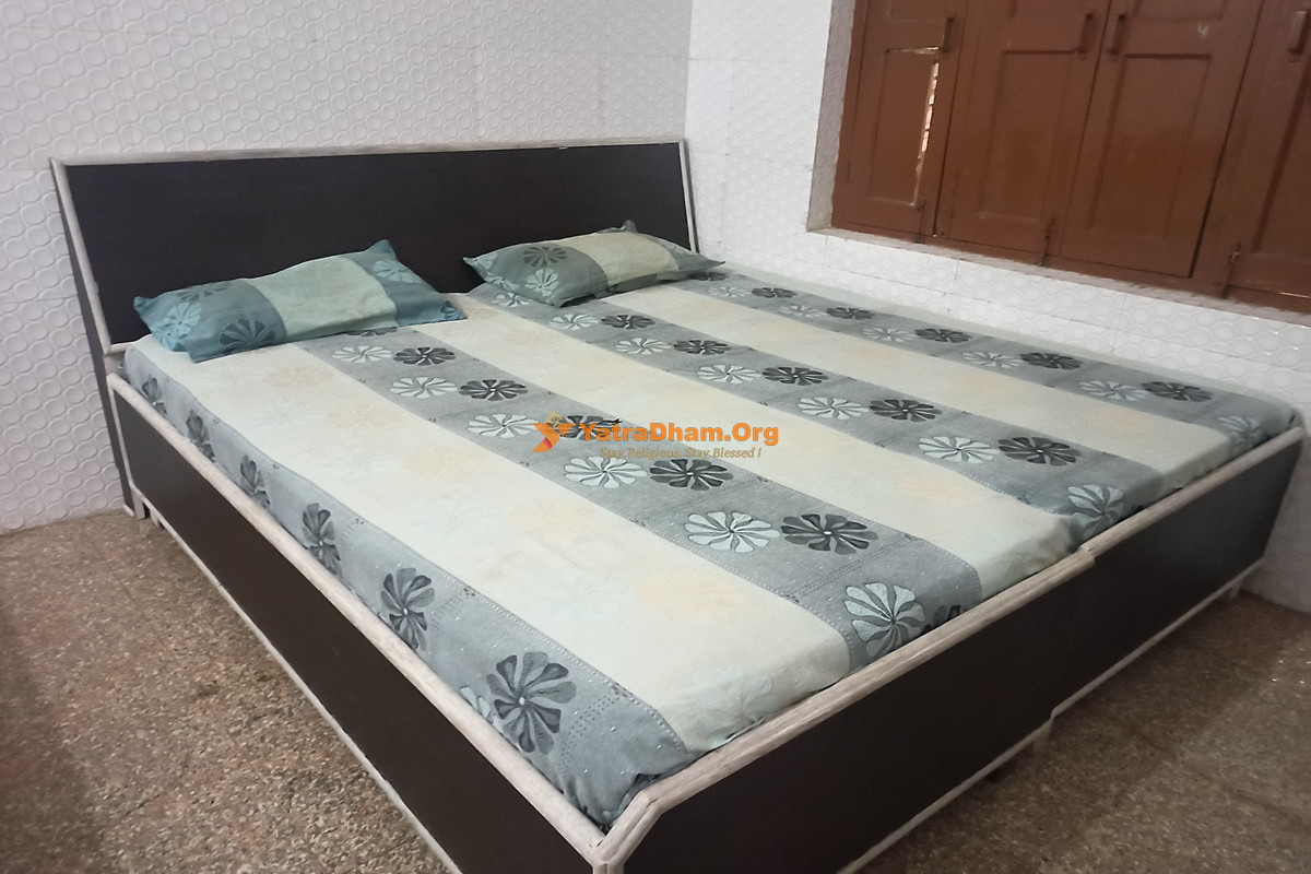 Sant Mandal Ashram Haridwar (Near Har Ki Pauri) 2 Bed Room View
