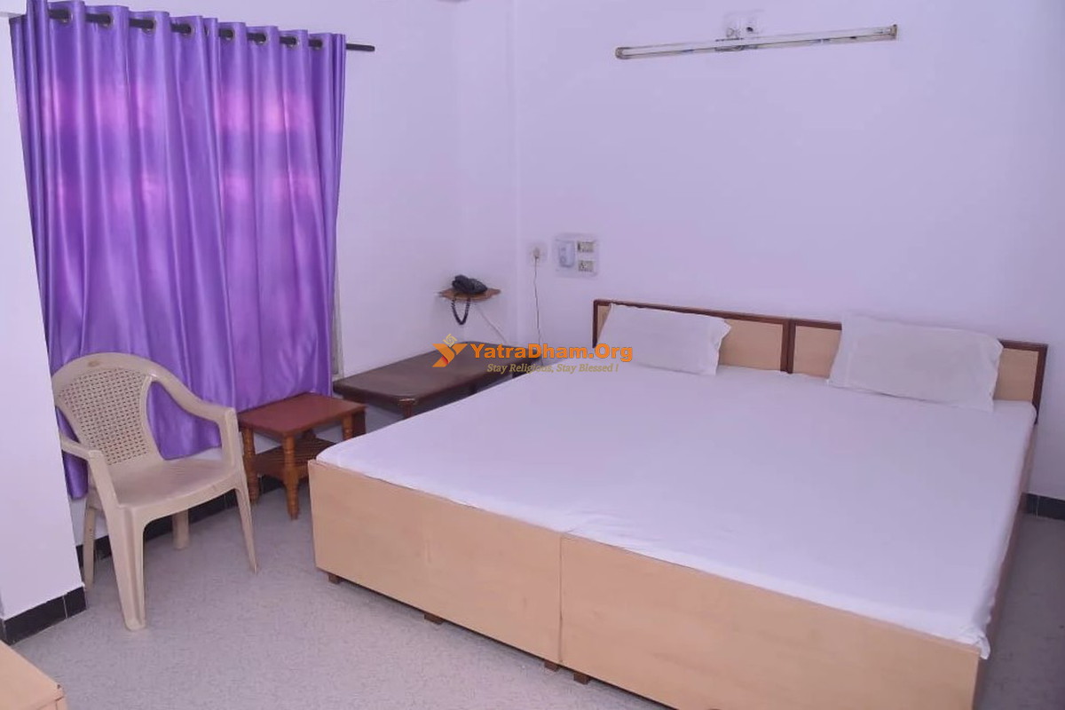 Hotel Gangaram and Guest House Kutch Bhuj 2 Bed Room