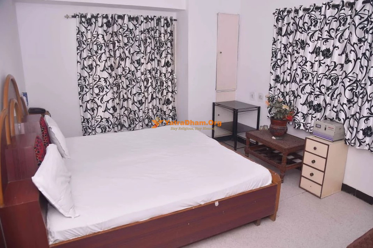 Hotel Gangaram and Guest House Kutch Bhuj 2 Bed Room