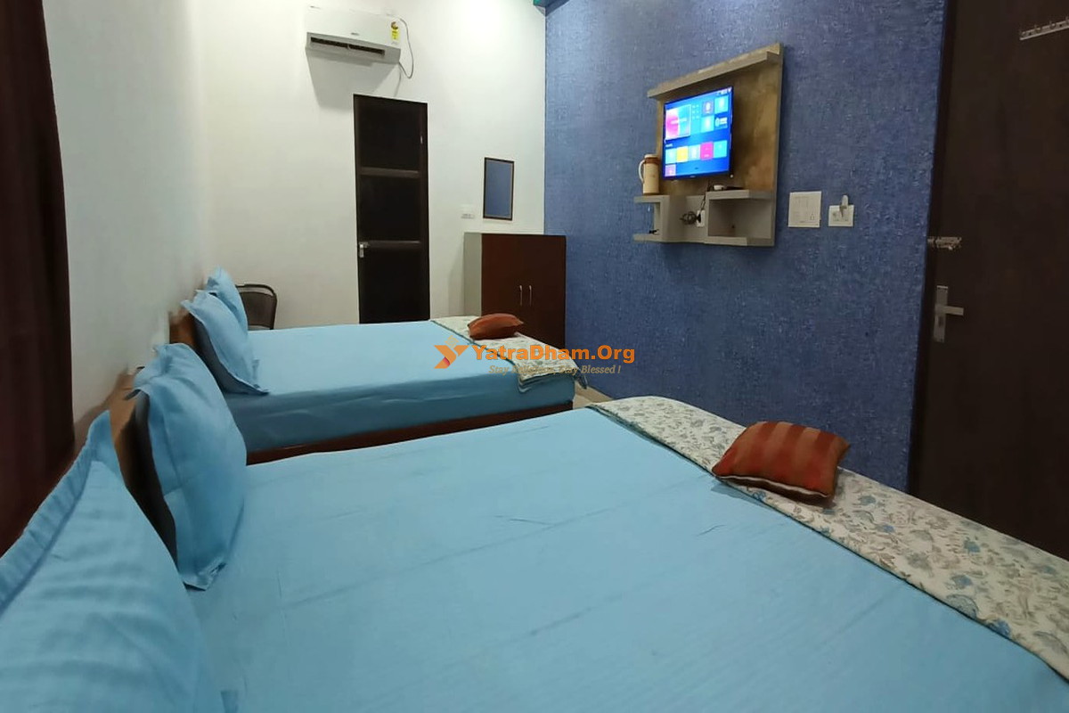 Hotel Dhanna Bhagat Khatu Room View