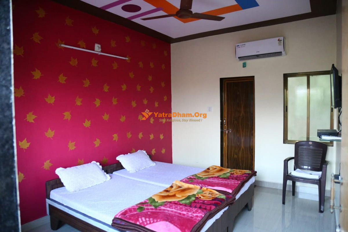 Somnath-Hotel Triveni Darshan 2 Bed Room View
