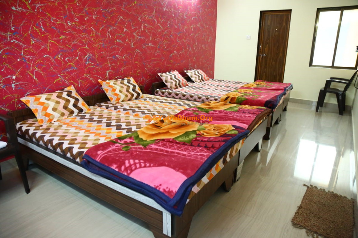 Somnath-Hotel Triveni Darshan 4 Bed Room View