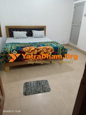 Ayodhya Shri Bhakti Ashram Room View 4