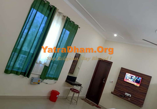 Hotel The Ideal Kushinagar 2 Bed AC Room