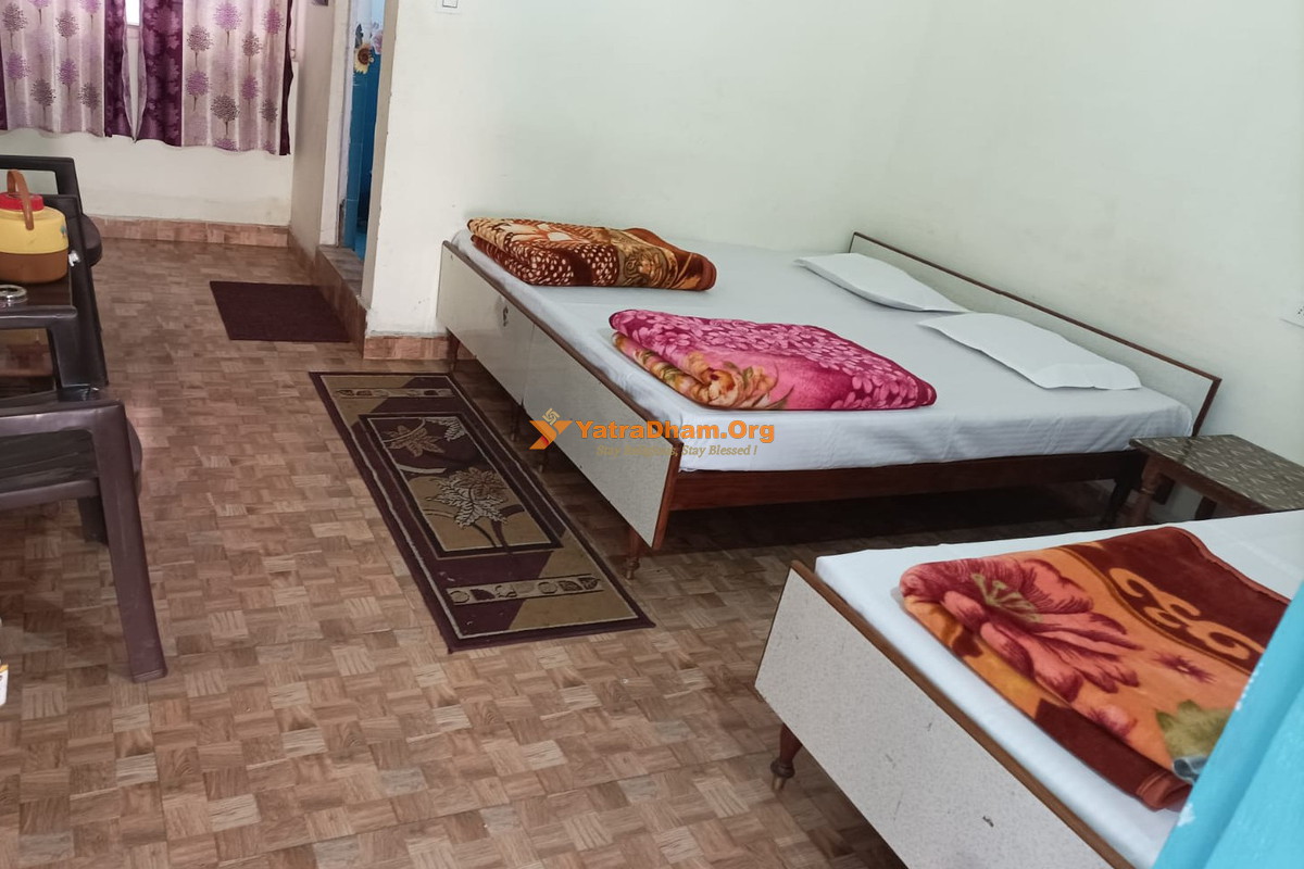 Balram Guest House Joshimath 3 Bed Room View