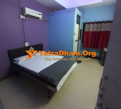 Ganga Yatri Niwas Kolhapur Room