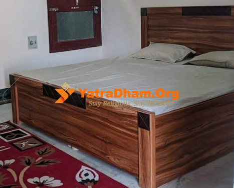 Khatri Atithi Bhawan Dharamashala Shahjahanpur 2 Bed Room