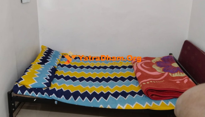 Shree Kedarnath Bhakt Niwas Jotiba Wadi Ratnagiri (Kolhapur) 2 Bed Non AC Room