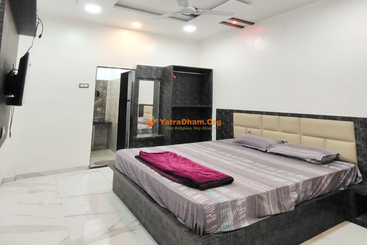 Ghodke Bhakt Niwas Tuljapur 2 Bed Room