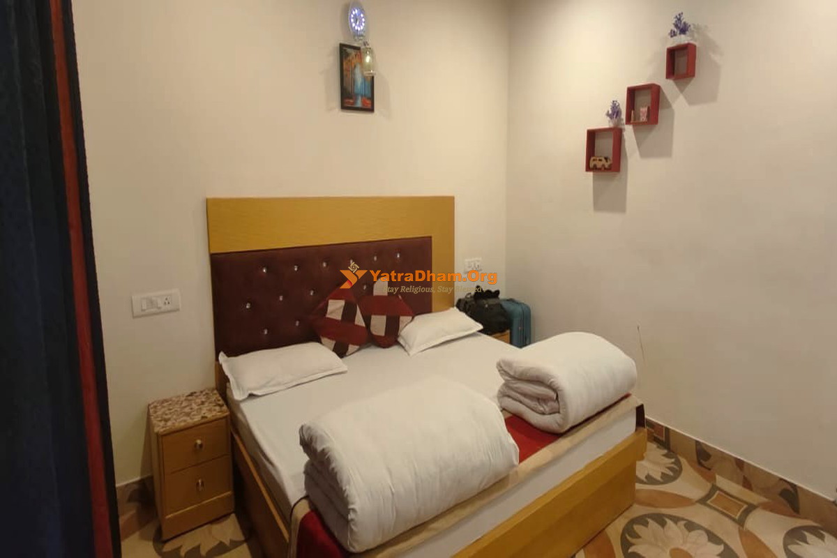 Sitapur Kedarnath Hotel Priya 2 Bed Non AC Room View