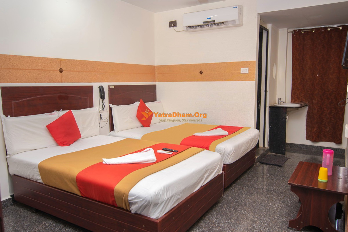 Hotel Boopathi Madurai 4 Bed Room