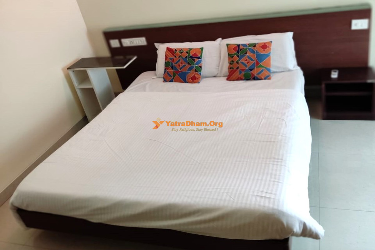 Mysore JPP Jain Athithi Graha 2 Bed AC Room