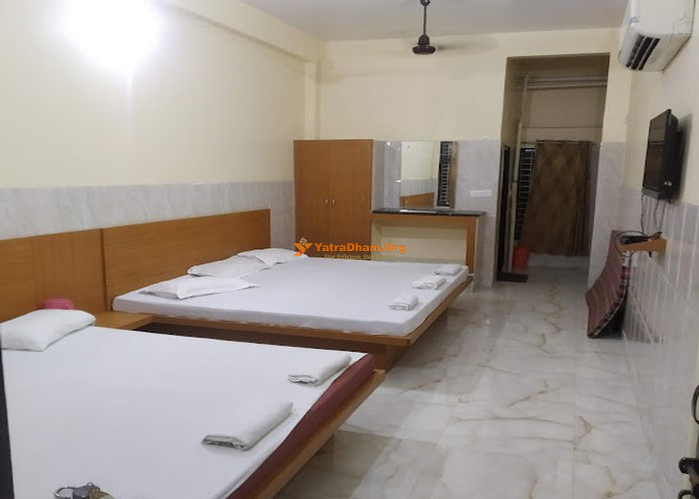 Salasar Jind Dharmshala 4 Bed AC Room View