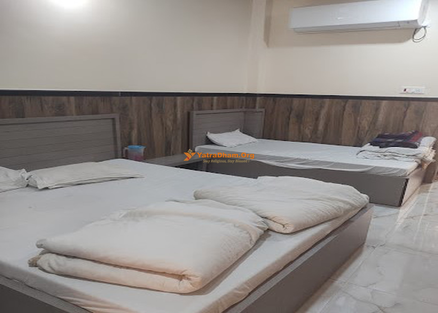 Salasar Jind Dharmshala 3 Bed AC Room View
