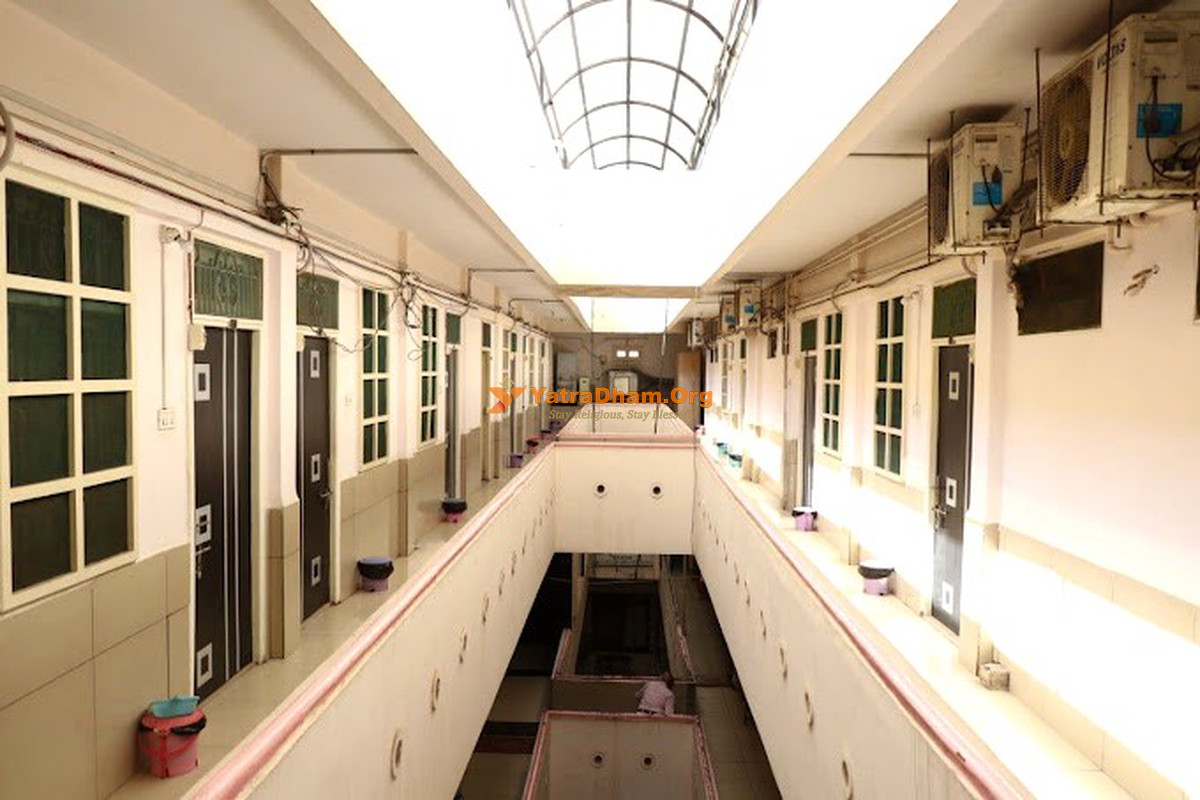 Shri Vaishnav Vishranti Bhawan Indore Lobby