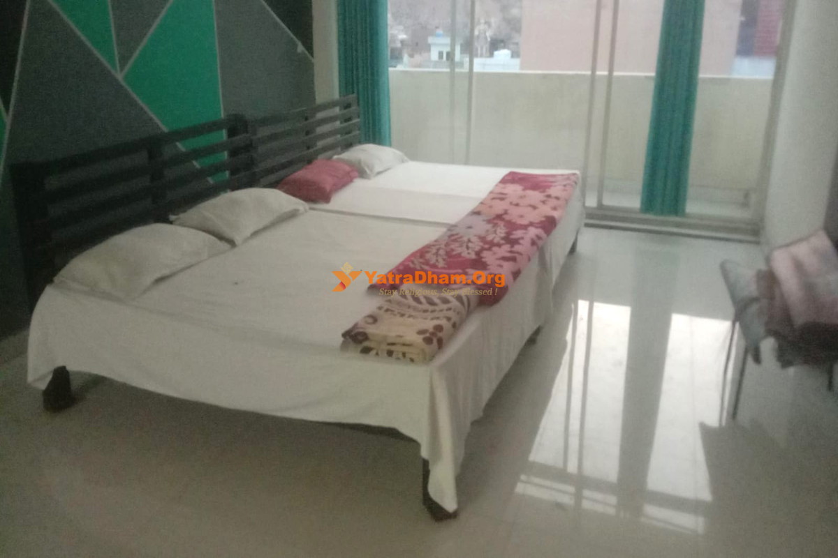 Hotel SV Residency Yadagirigutta 4 Bed Room