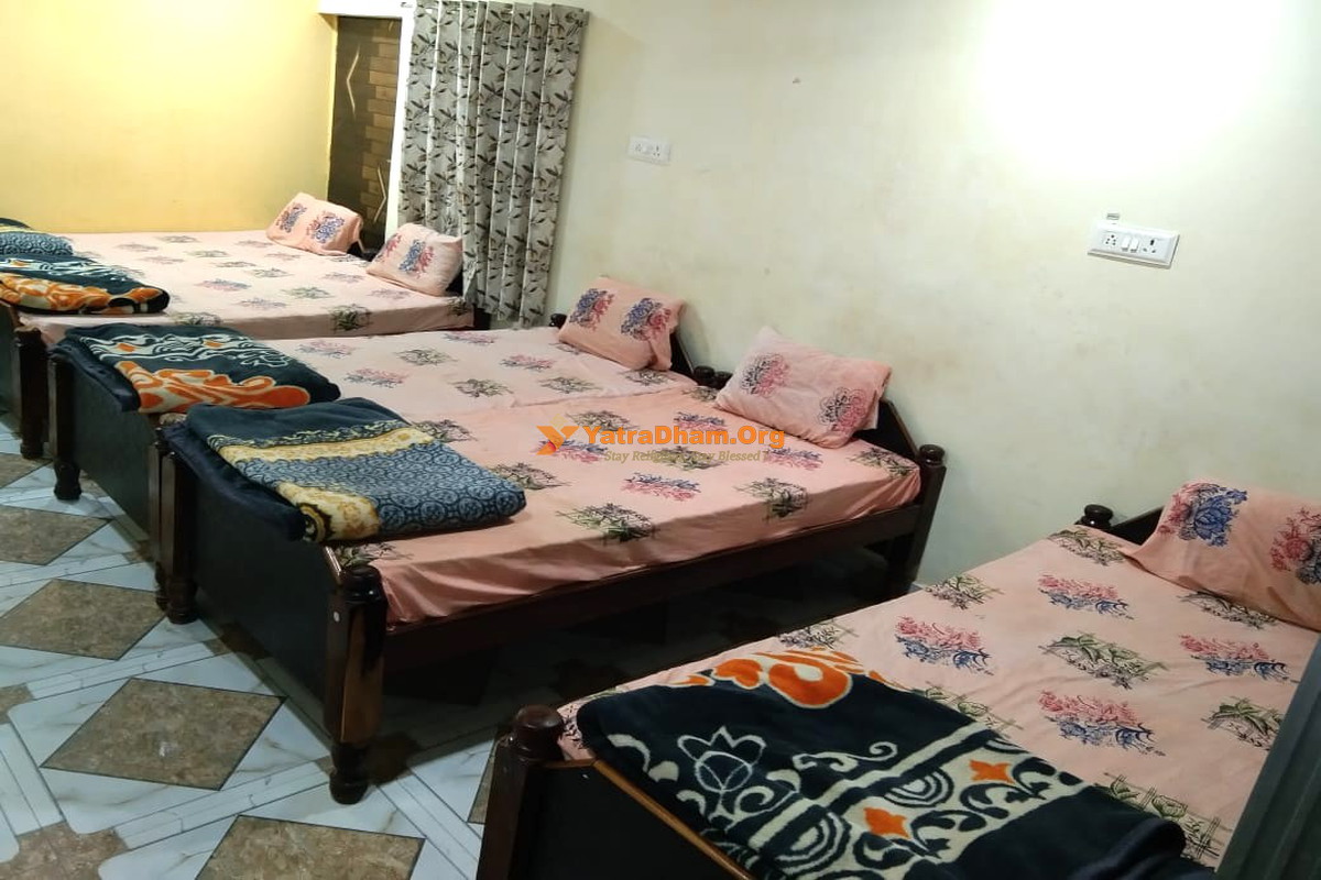 Maihar Anshika Yatri Niwas 5 Bed Room View