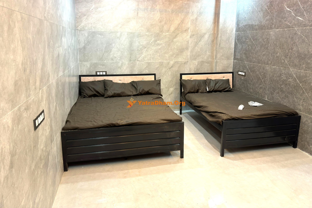 Saptashrungi More Lodging Saptashrungi 4 Bed Room