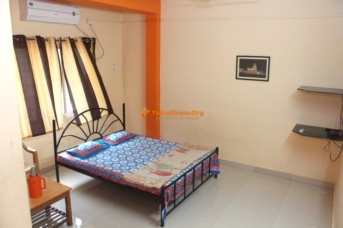 Yashwant Niwas Ganpatipule 2 Bed Room