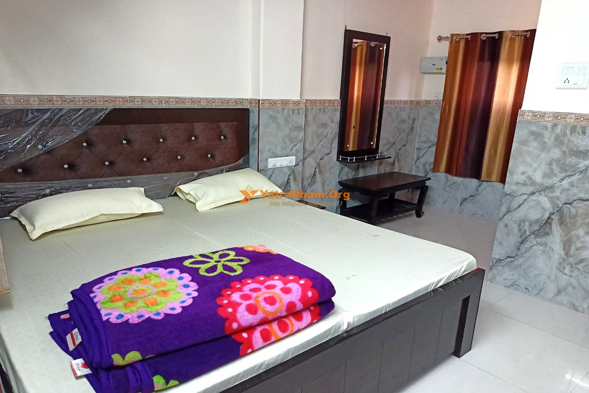 Banwaripur Shri Digamber Jaiswal Jain Dharamshala 2 Bed Room View