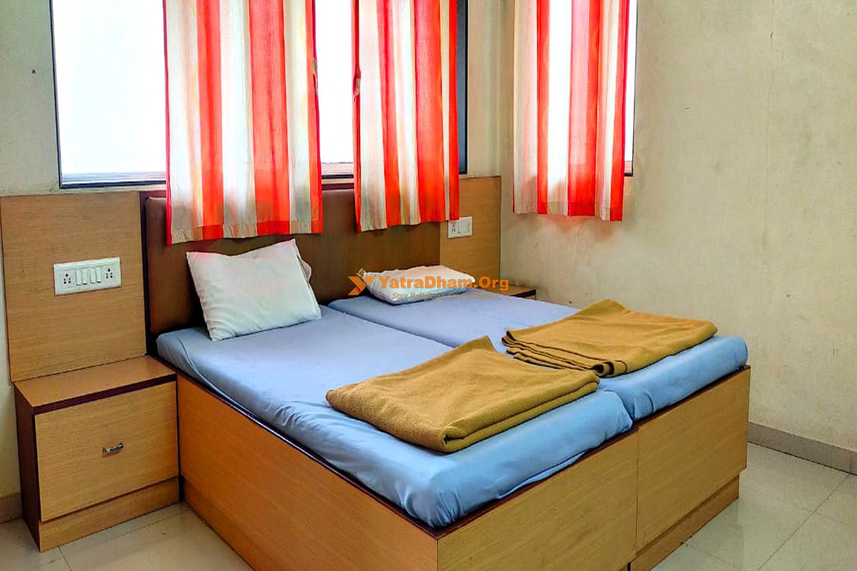 Jaihind Mahaveer Sanatorium Health Resort Lonavala  Room