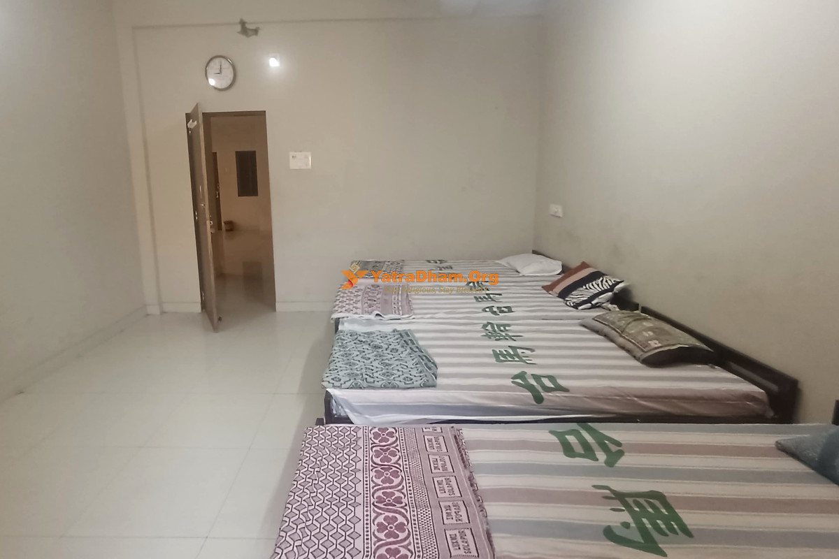 Shri Vishwakarma Luhar Atithi Bhavan Somnath Room