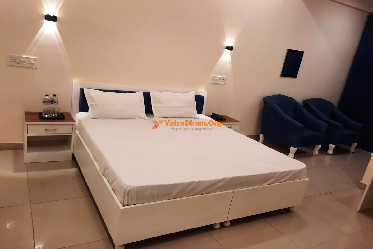 Shree Sharda Peetham Guest House Dehradun 2 Bed Room View