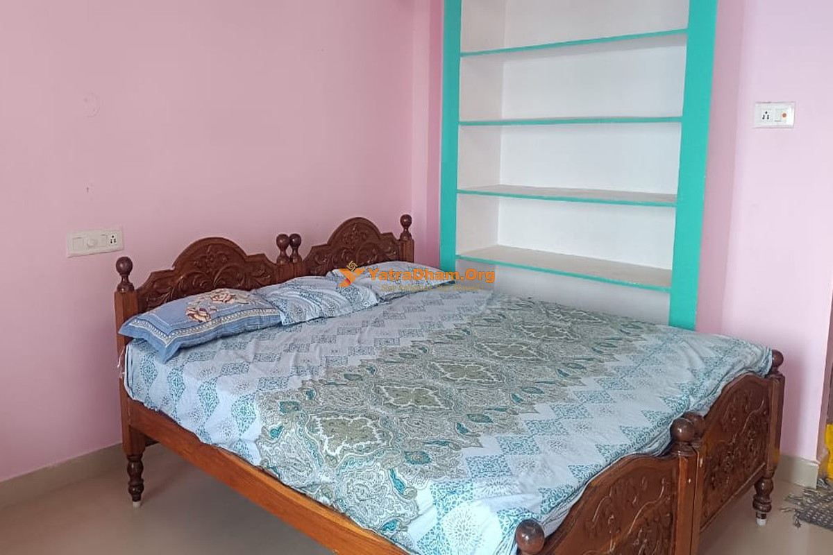 Sathish Lodging Kaleshwaram 2 Bed Room