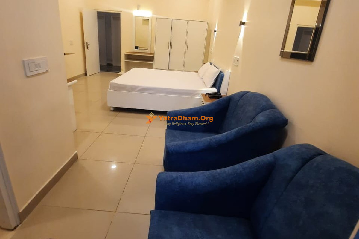 Shree Sharda Peetham Guest House Dehradun 2 Bed Room View