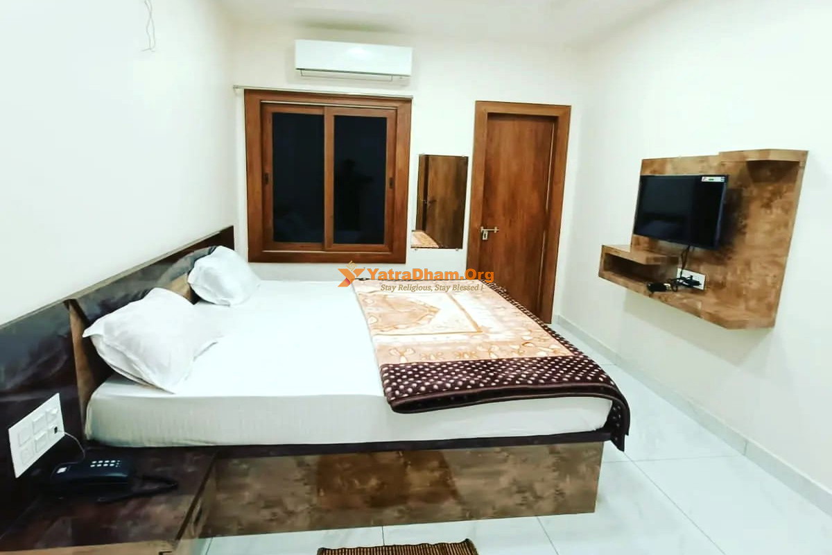 Maihar Hotel Royal Regency & Restaurant 2 Bed Room