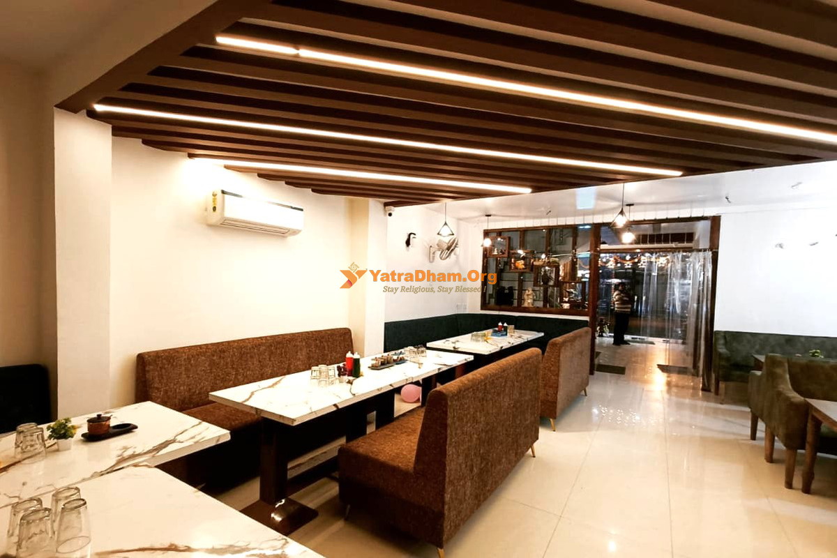 Maihar Hotel Royal Regency & Restaurant 2 Bed Room