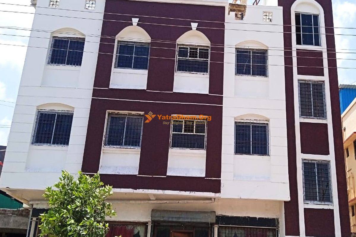 Pratik Lodge Alandi Building