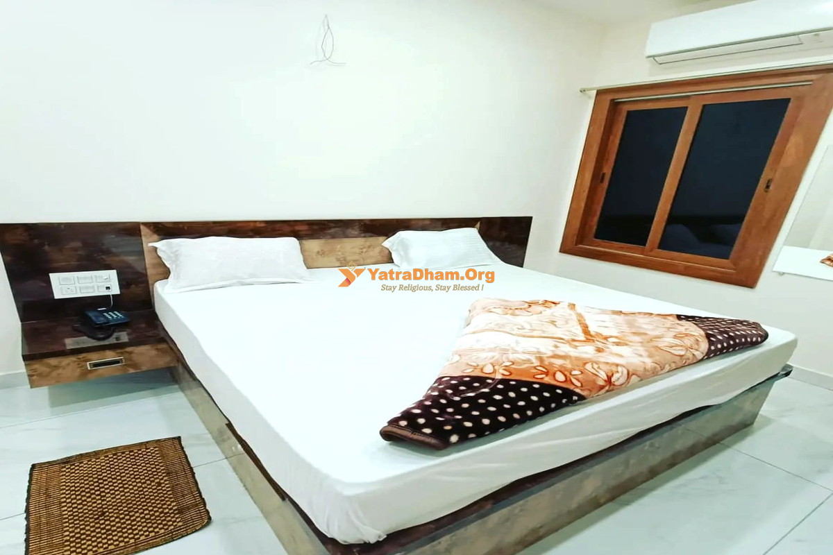 Maihar Hotel Royal Regency & Restaurant 2 Bed Room