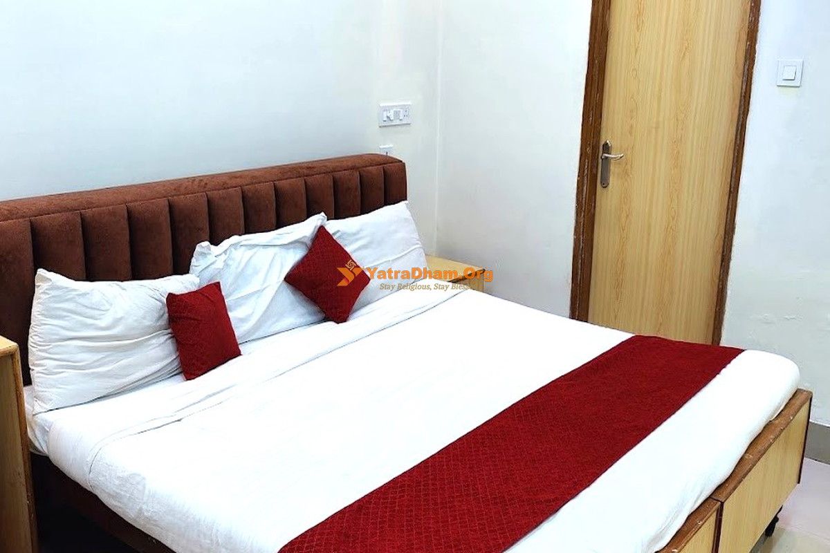 Hotel Kashi Prayagraj 2 Bed Room