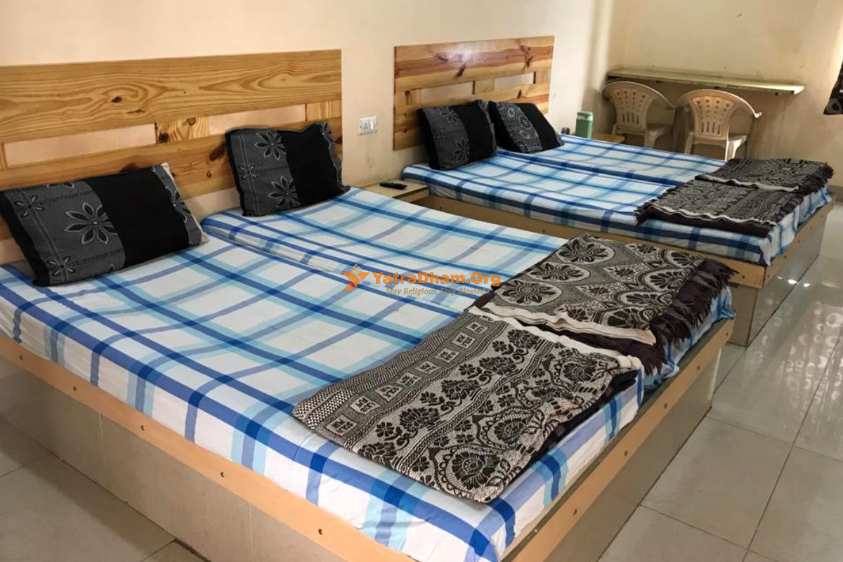 VRP Guest House Bhuj 4 Bed Room