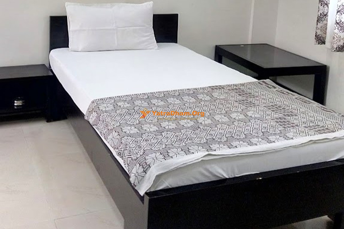 VRP Guest House Bhuj Single Bed Room