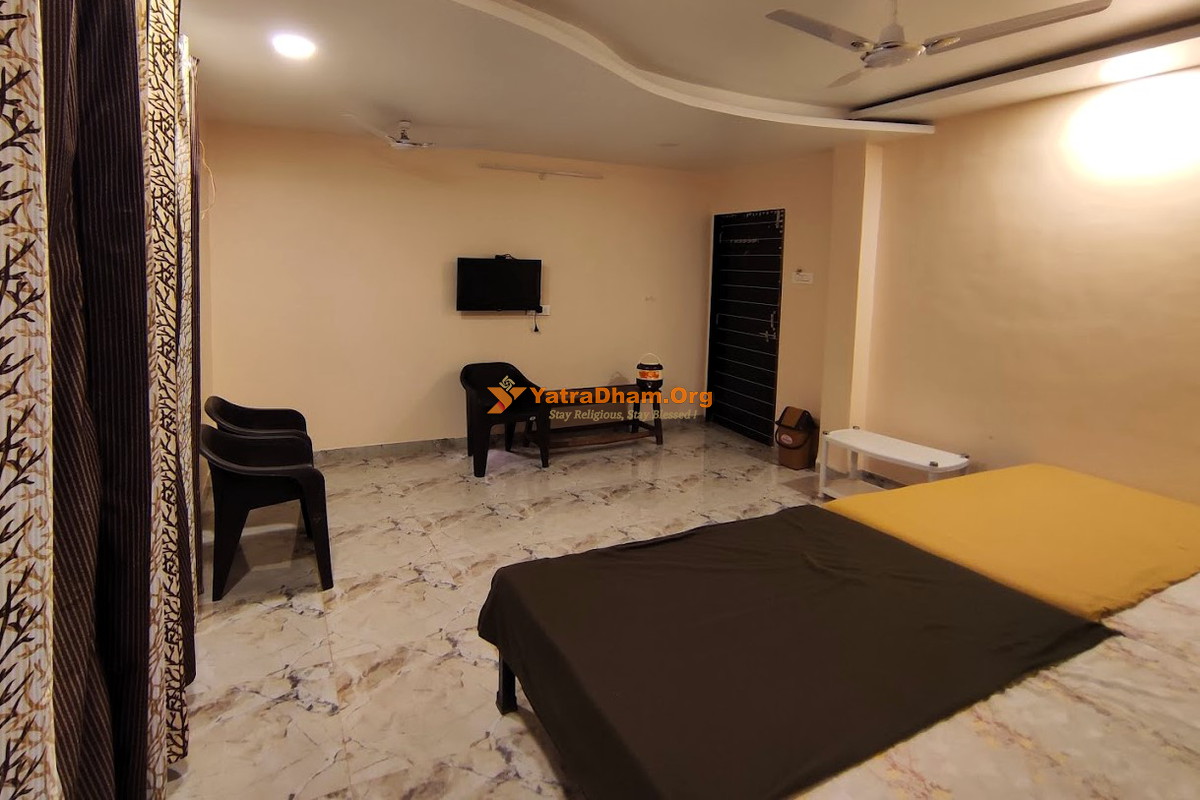 The Hilltop Residency Matheran 4 Bed Room