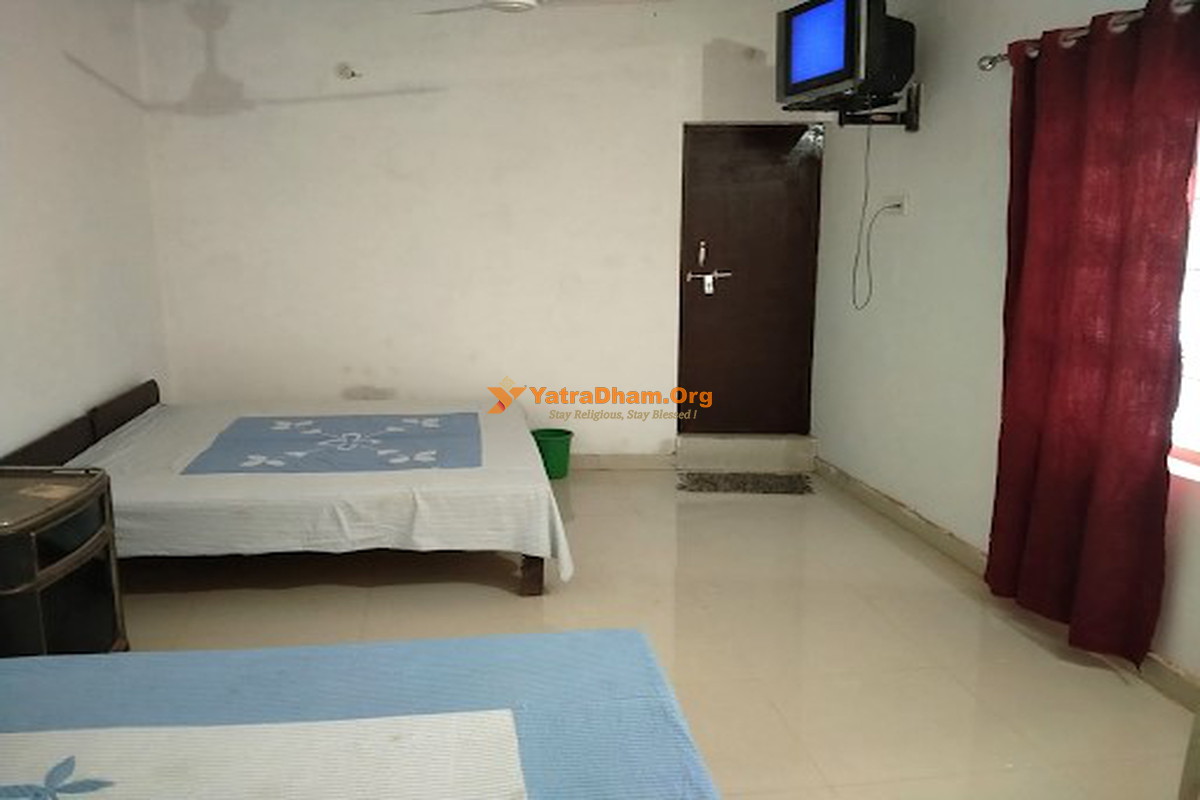 Baba Sukhram Dharamshala Gokul (Mathura) 4 Bed Room