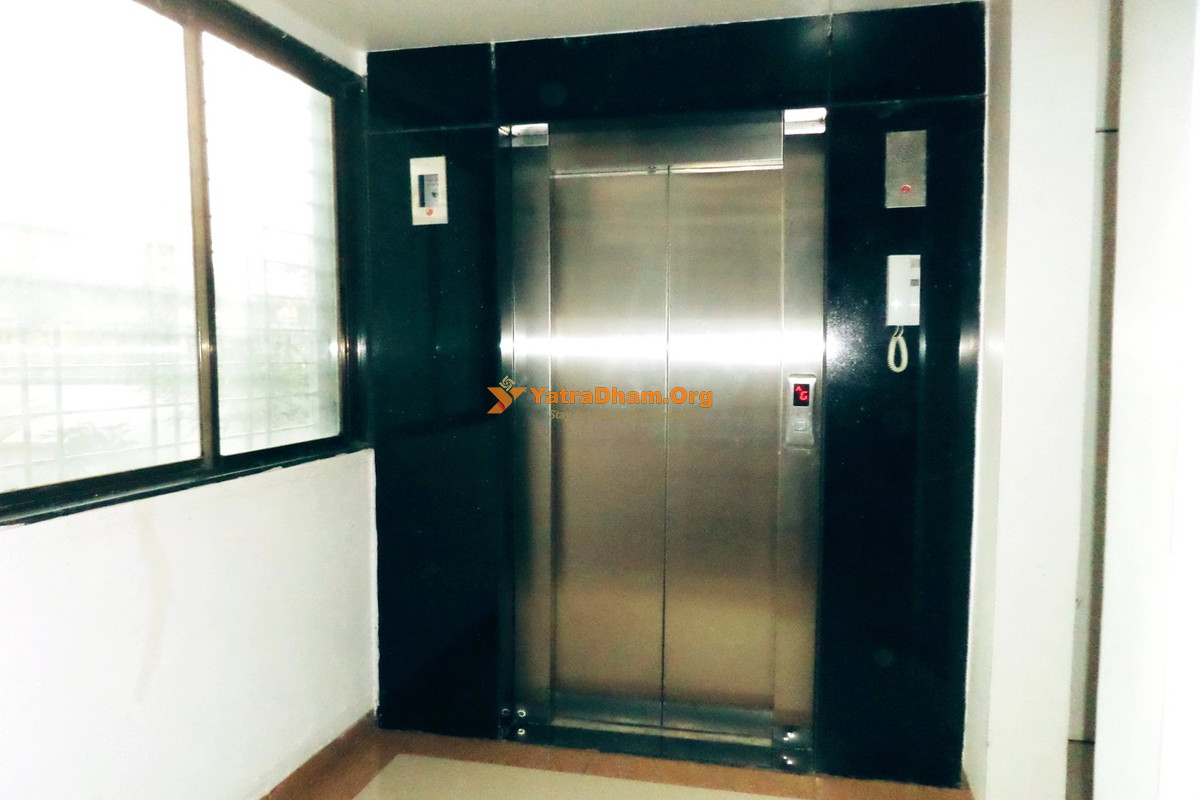 Hotel Ambience Inn Alandi Lobby View