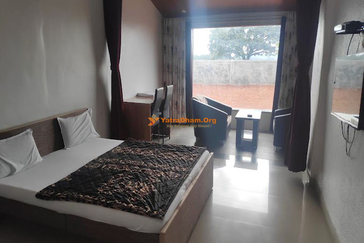 Natraj Holiday Resort 2 Bed Room