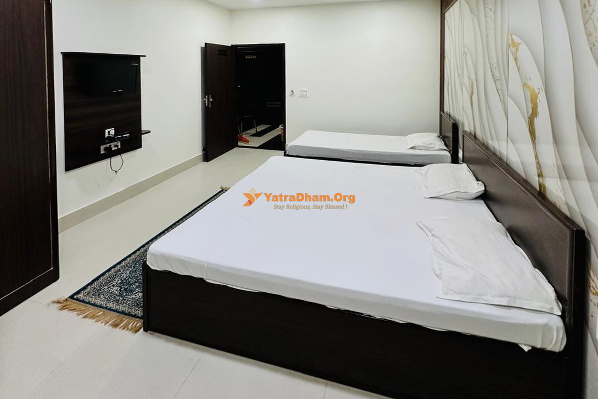 Lala Hari Chand Seva Sadan Khatu 3 Bed Room