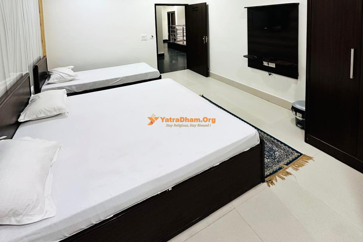 Lala Hari Chand Seva Sadan Khatu 3 Bed Room
