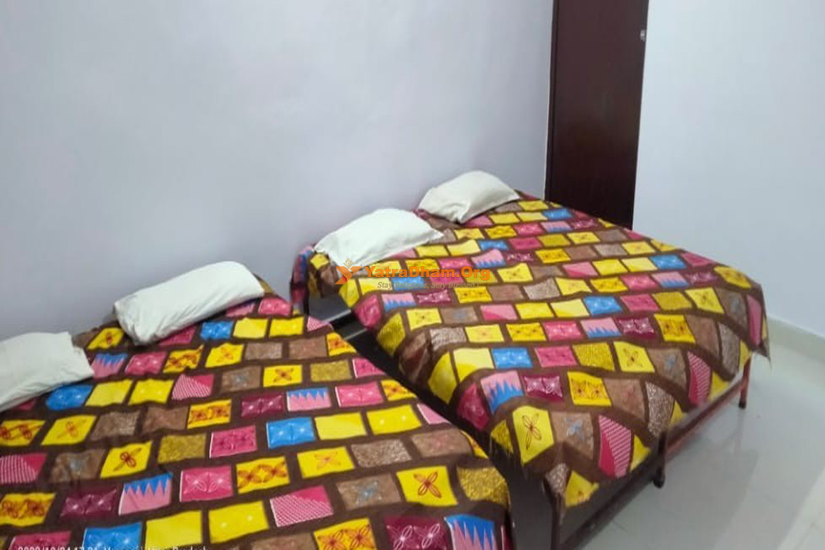 Shri Swami Shital Das Akhada Varanasi Room