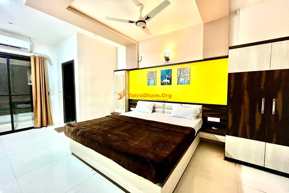 Hotel The Grape City Junnar 2 Bed Room