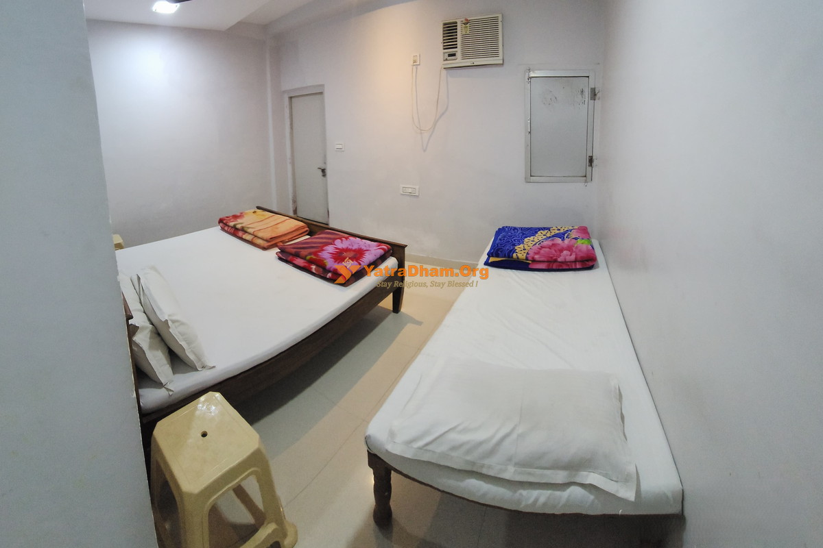Shri Shyam Mandal Hyderabad Khatu 3 Bed Room