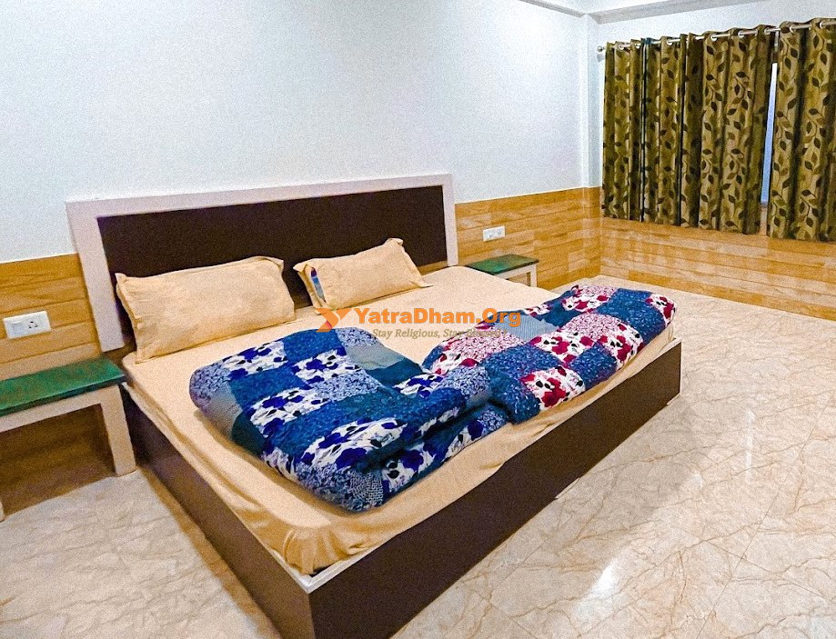 Gurudwara Shri Guru Singh Sabha Mussoorie Room