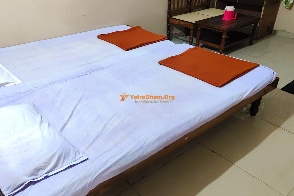 Hotel Raghu Shravanbela Gola 2 Bed Room